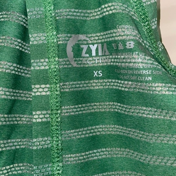 Zyia Green Forest Nimbus Split Back Tank Top - Picture 6 of 7